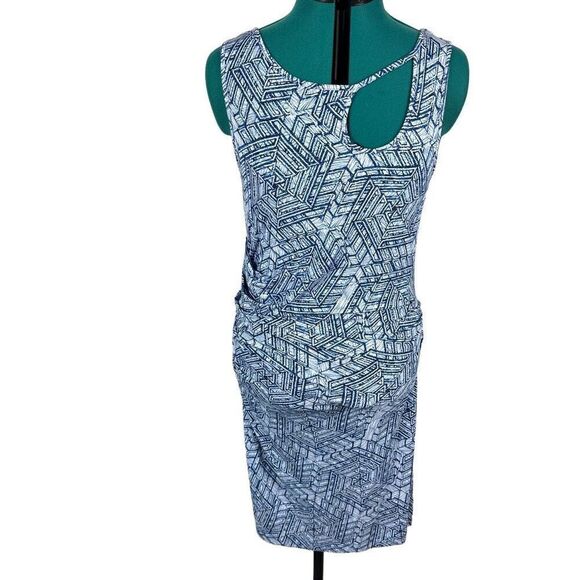 Tarte blue and white summer dress - Picture 1 of 12